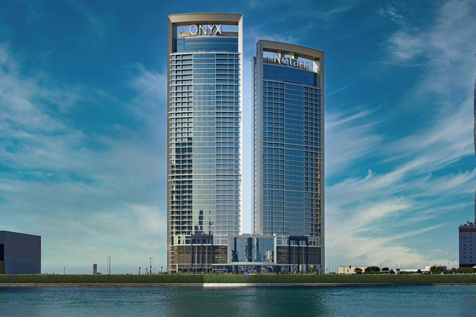 Onyx Rotana Hotel Manama Eksteriør billede The Ritz-Carlton, DIFC