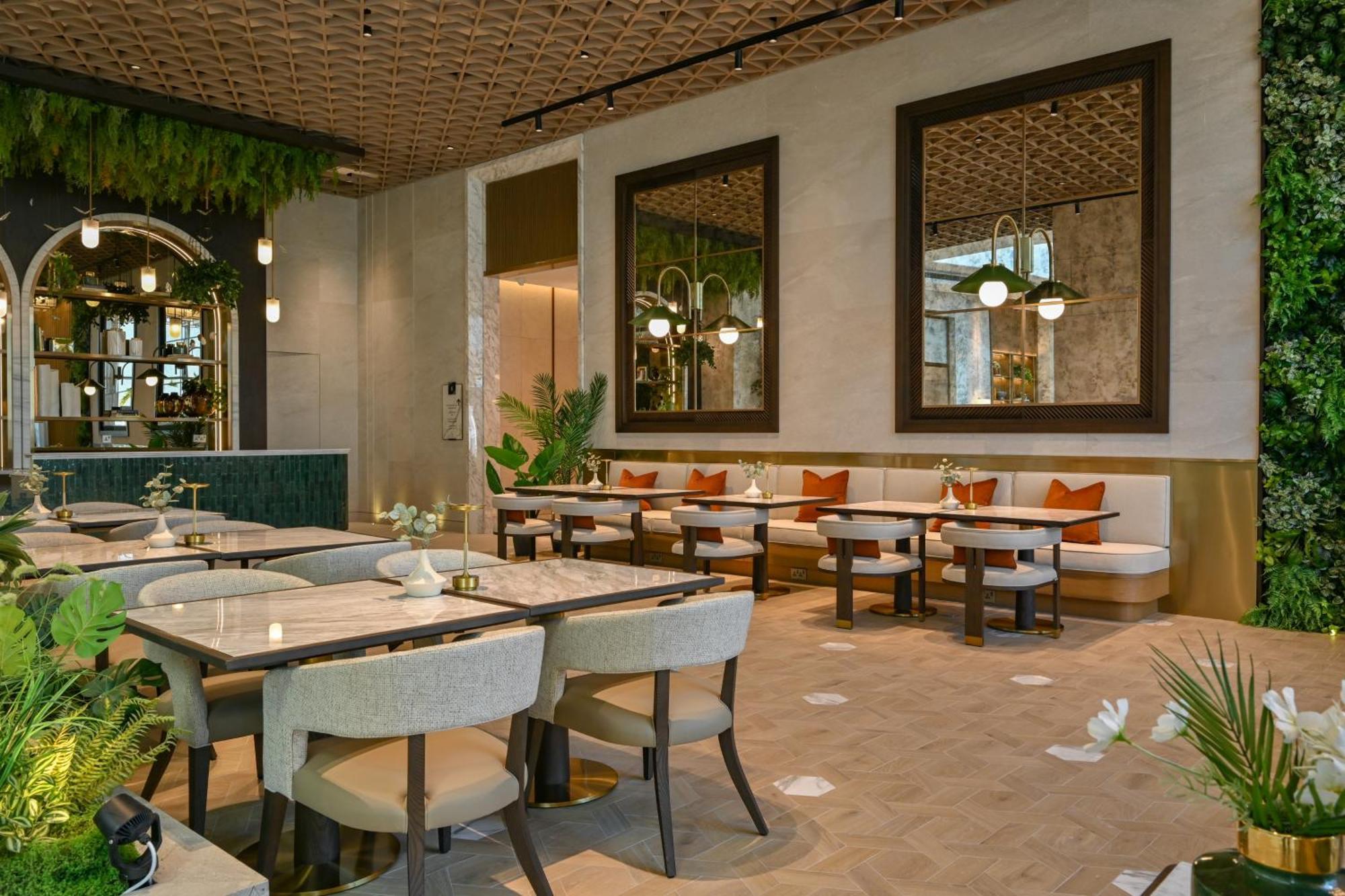 Onyx Rotana Hotel Manama Eksteriør billede The interior of the restaurant