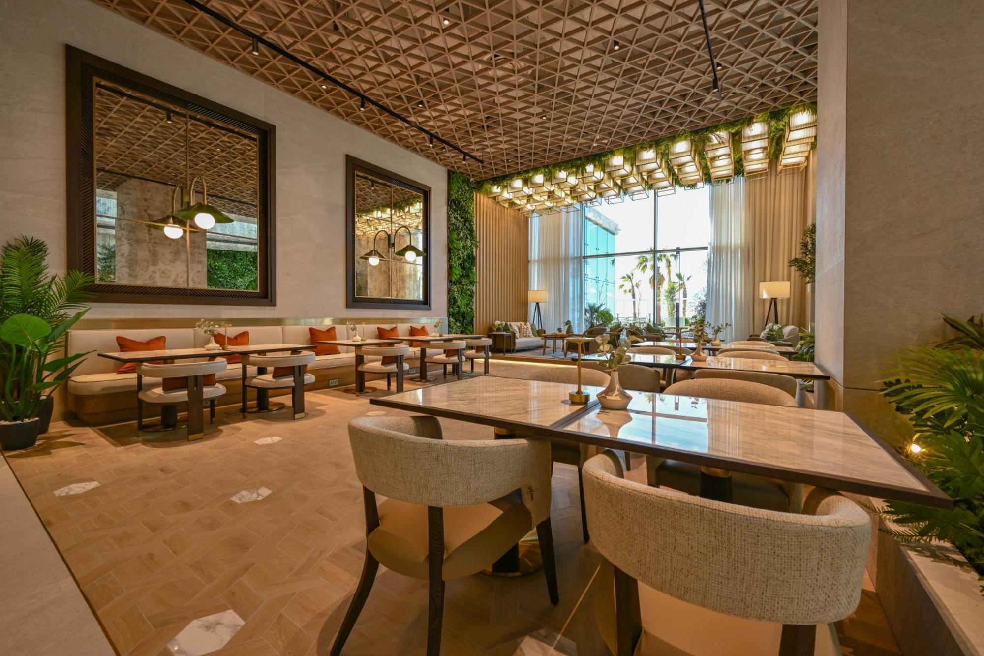 Onyx Rotana Hotel Manama Eksteriør billede The interior of the restaurant